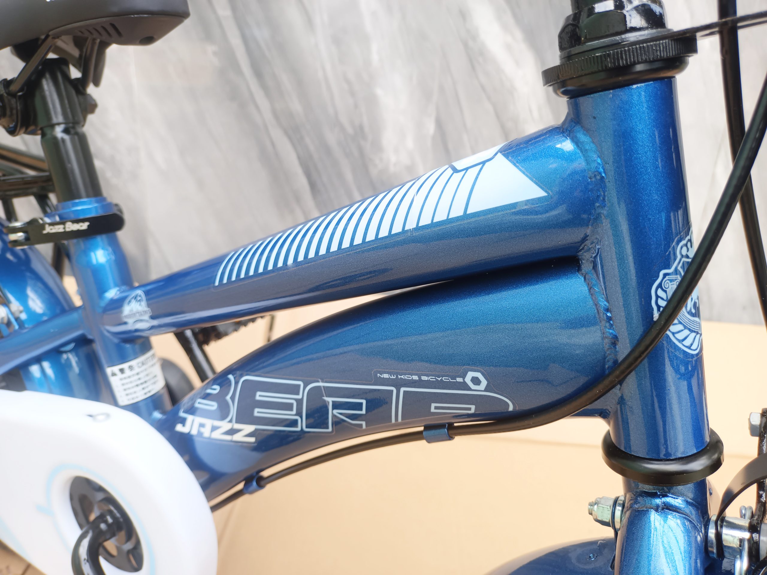 Xe đạp Jazz Bear 2308 xanh - 12 inch IMG 20251016 081600 scaled