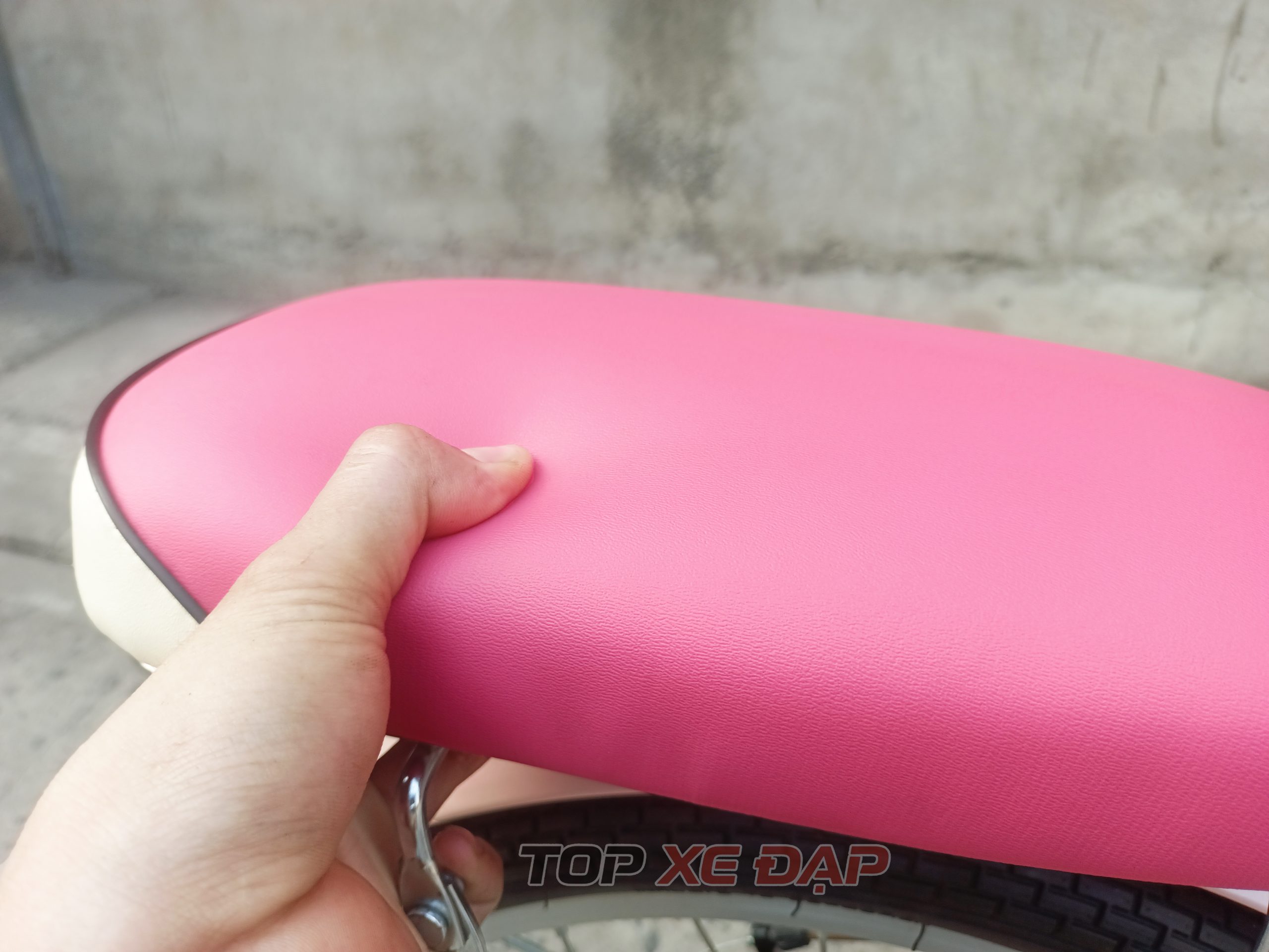 Đệm yên sau cao cấp gắn baga xe đạp, xe điện | Xanh Đỏ Hồng IMG 20260411 164525 scaled