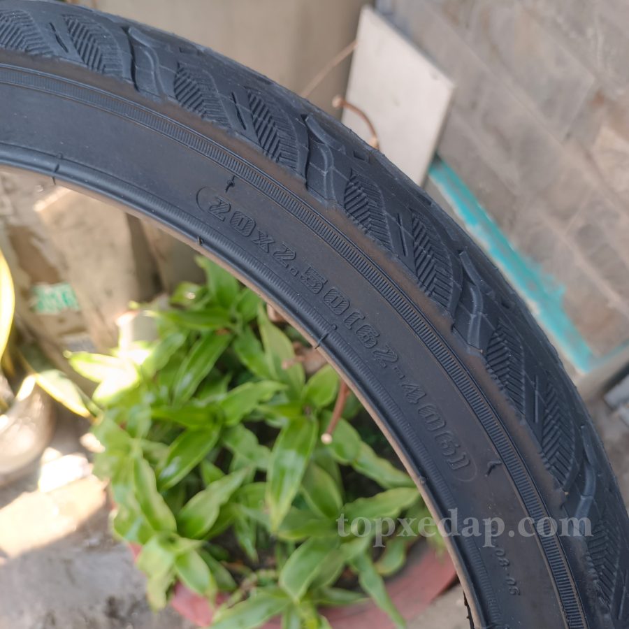 Vỏ lốp xe đạp 20x2.5 bản lớn IMG 20260424 124612 scaled